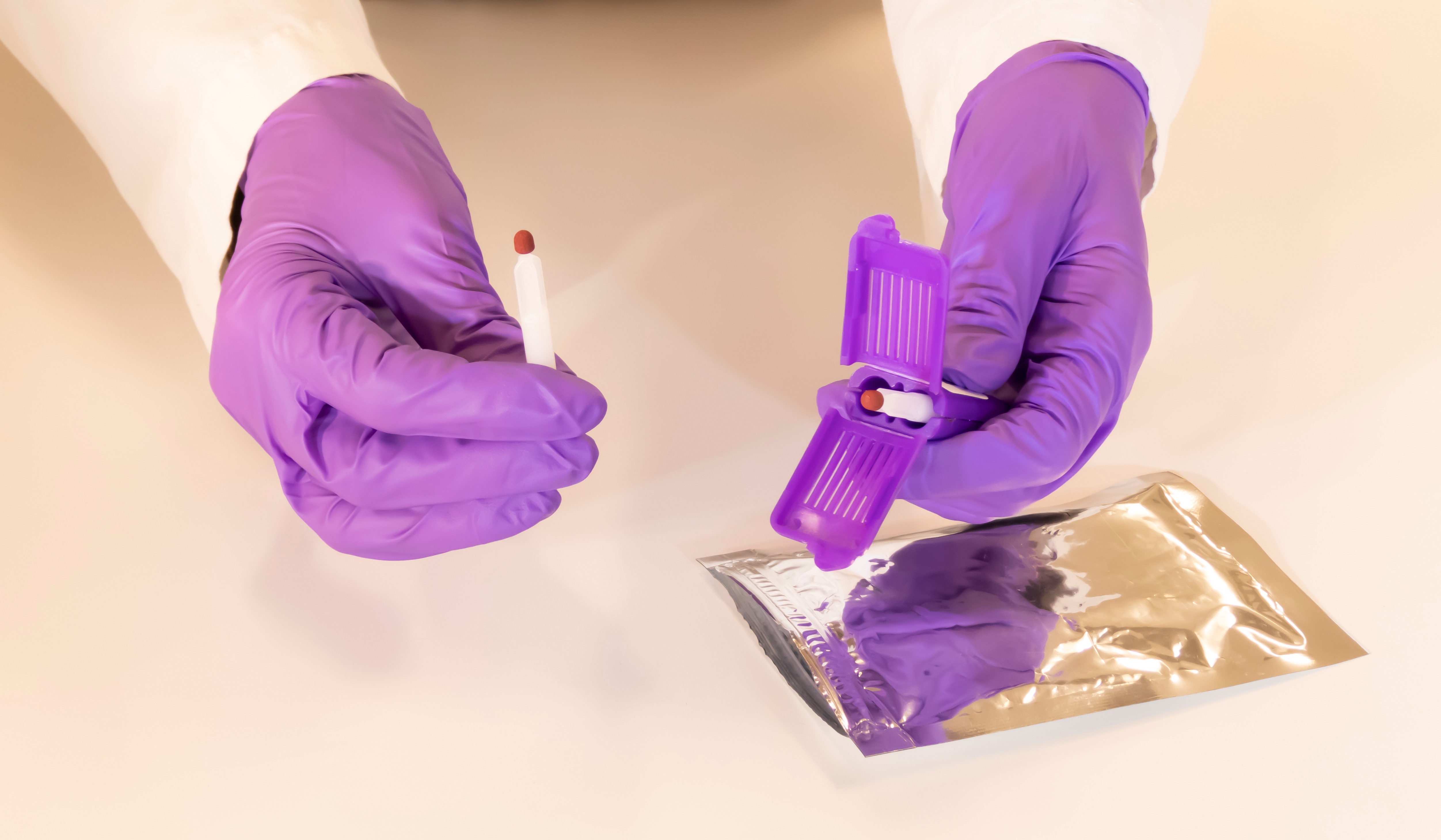 Mitra 2-Cartridge Device in Lab