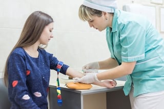 venipuncture-sampling-at-clinic
