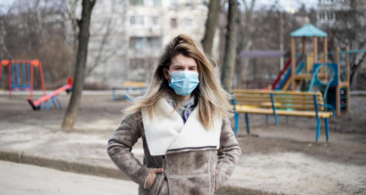 woman-wearing-face-mask-to-prevent-spread-of-viral-infection-and-disease